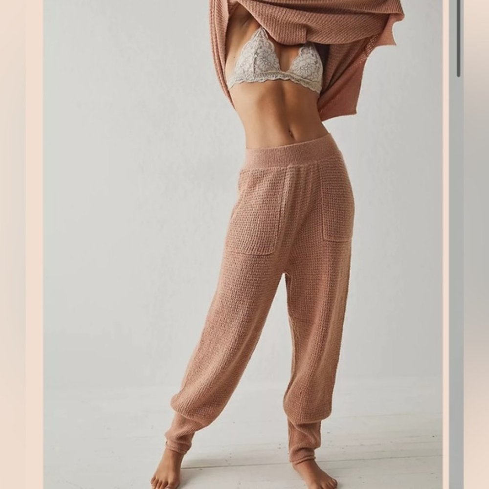 Free People C.O.Z.Y Pants Cafe Cream large - Picture 1 of 7